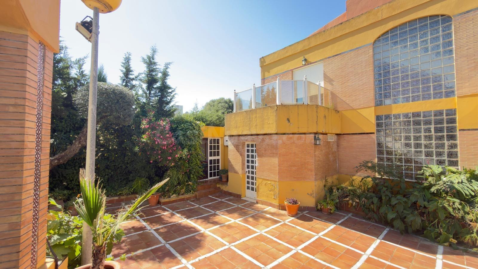 Espectacular villa independiente en venta en Urbanización La - foto 3