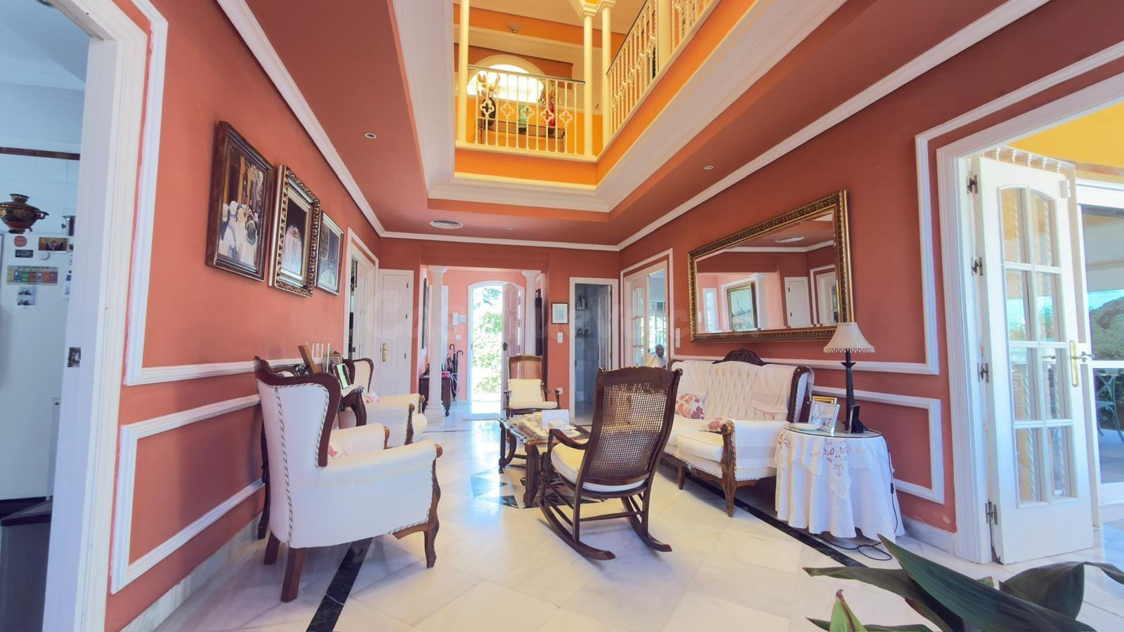 Espectacular villa independiente en venta en Urbanización La - foto 5