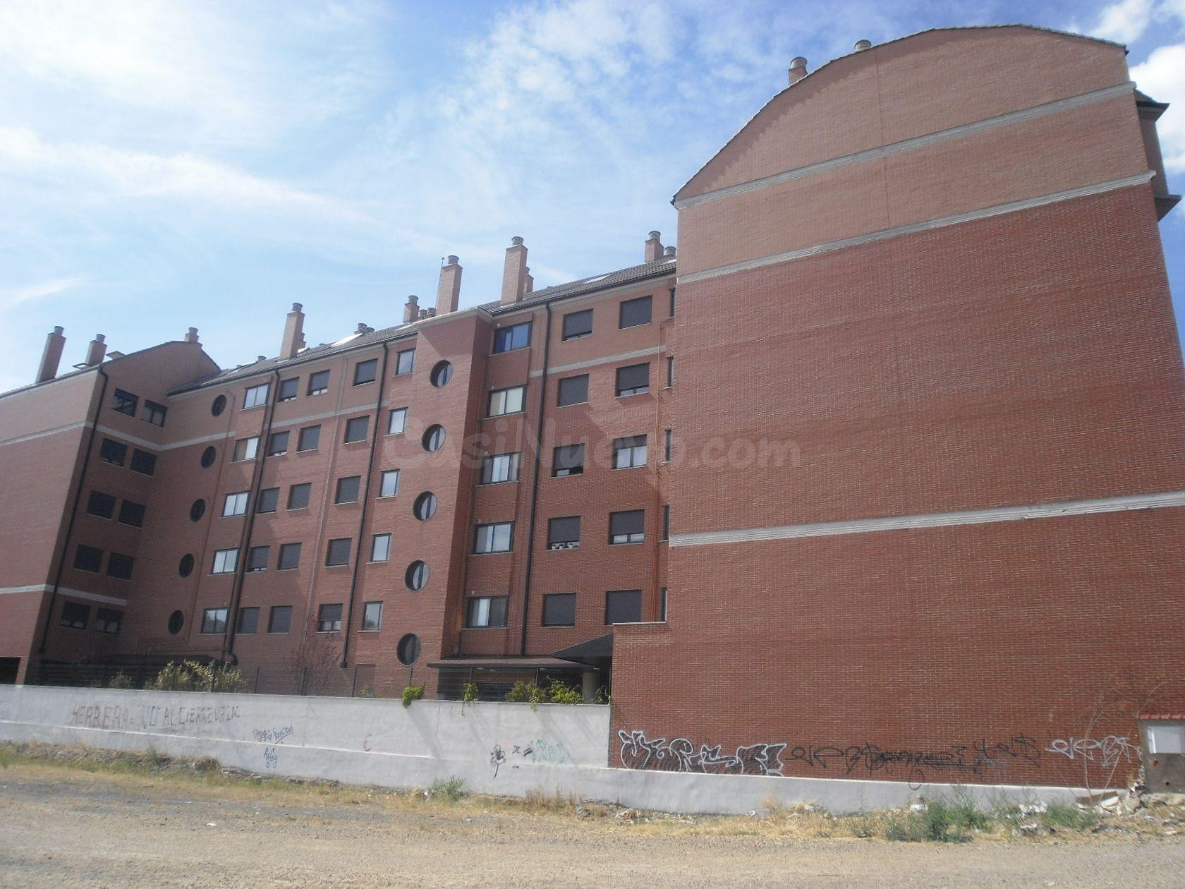 LOCALES COMERCIALES EN ZONA  EL EJIDO-LA LASTRA