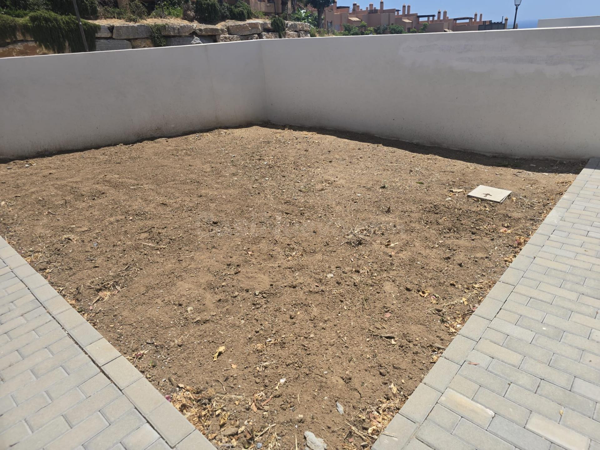 ✨ EXCLUSIVA VILLA ADOSADA DE OBRA NUEVA CON VISTAS AL MAR ✨ - foto 3