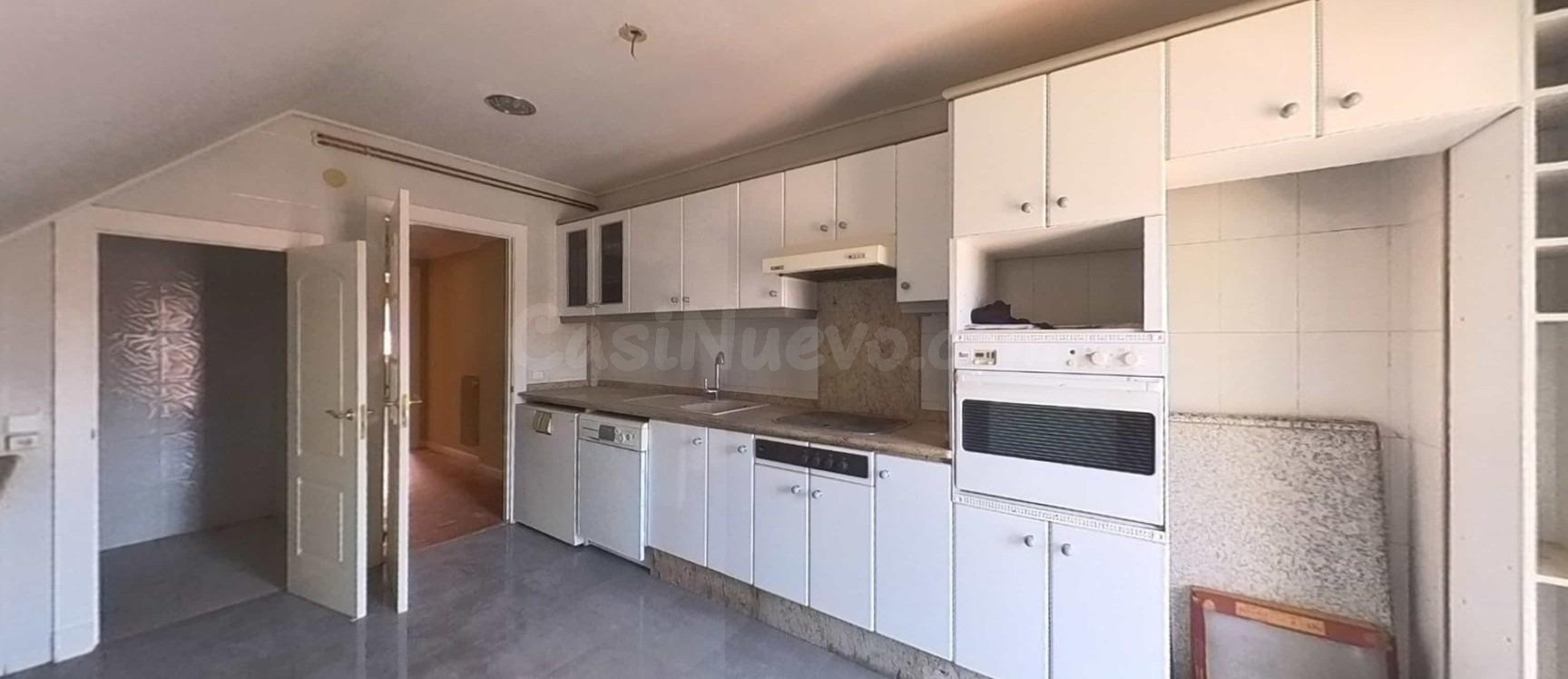 ESTUPENDO PISO EN LEON - foto 4