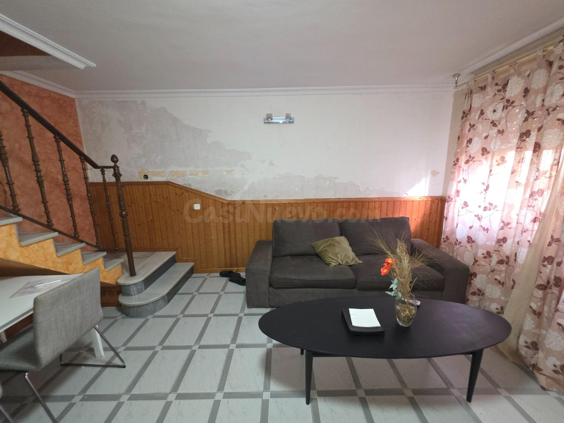 AMPLIA CASA EN VENTA EN CORIA DEL RÍO CON PATIO Y GRAN TERRA - foto 3