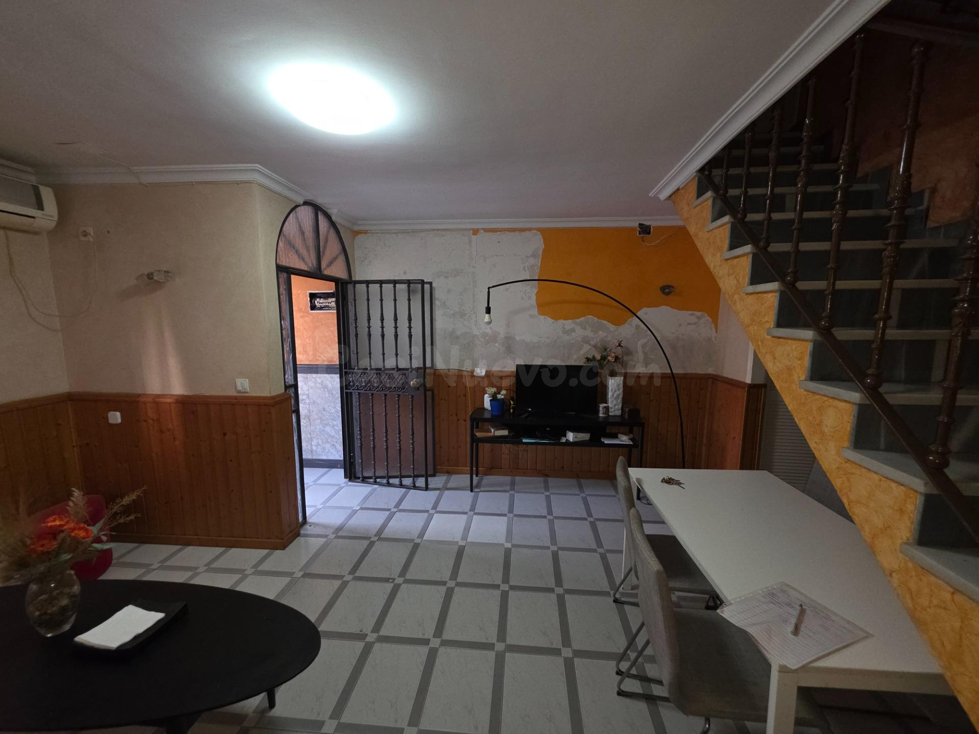 AMPLIA CASA EN VENTA EN CORIA DEL RÍO CON PATIO Y GRAN TERRA - foto 5