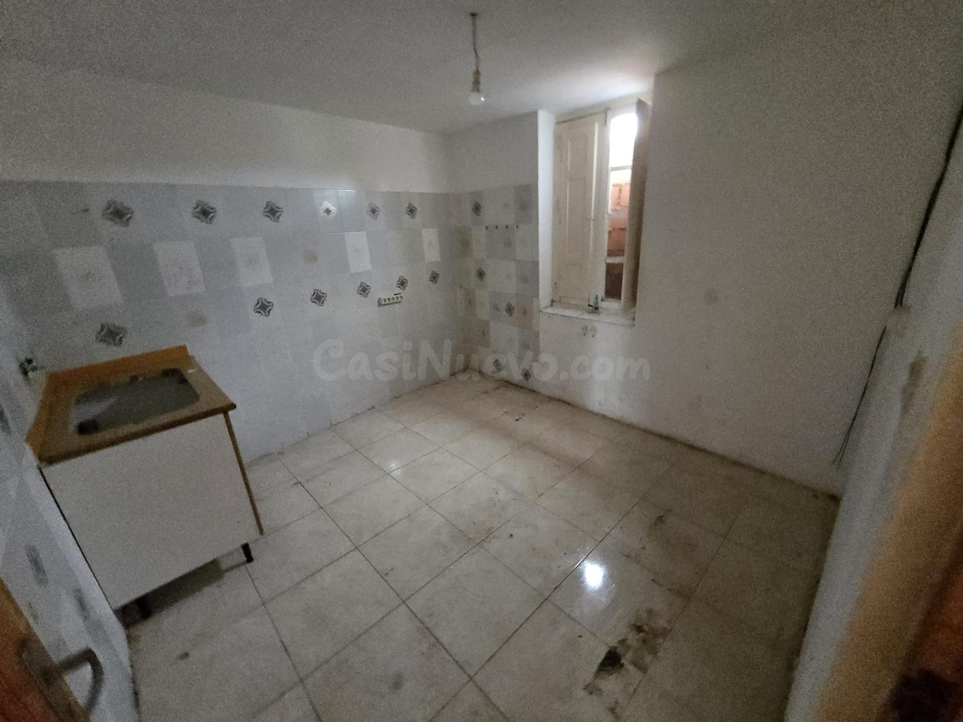 CASA PARA REFORMAR EN URDIALES DEL PARAMO - foto 5