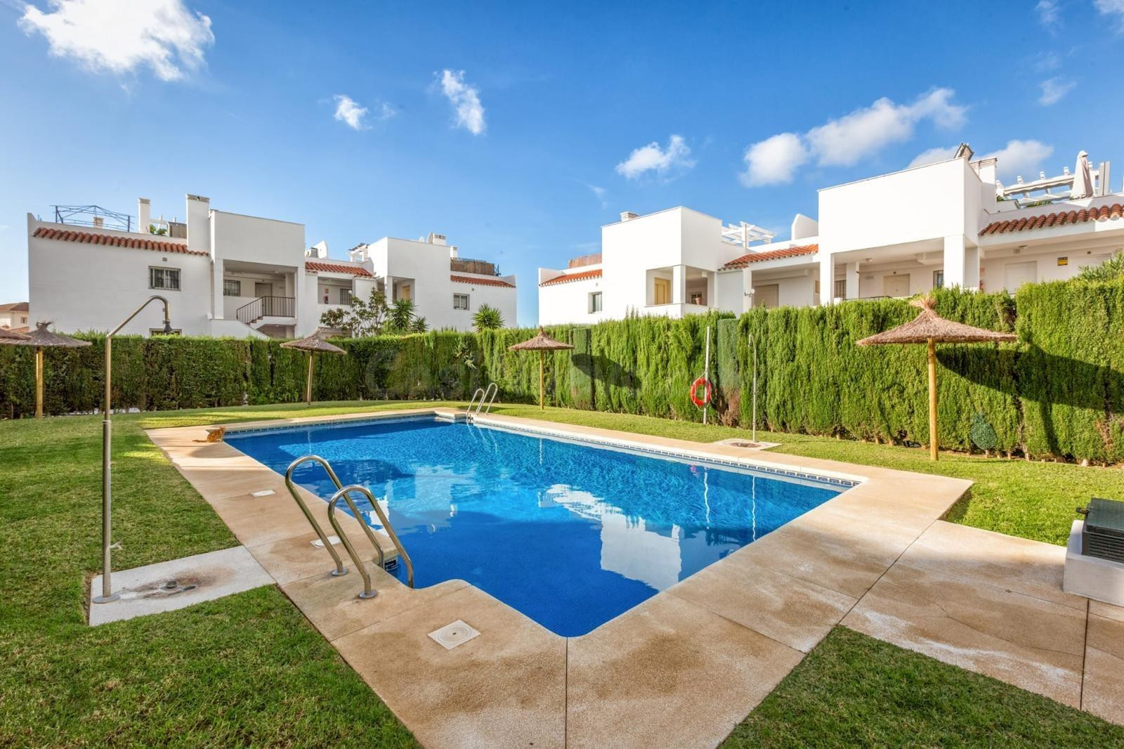 Hermoso piso, reformado y nuevamente amueblado, con vistas e
