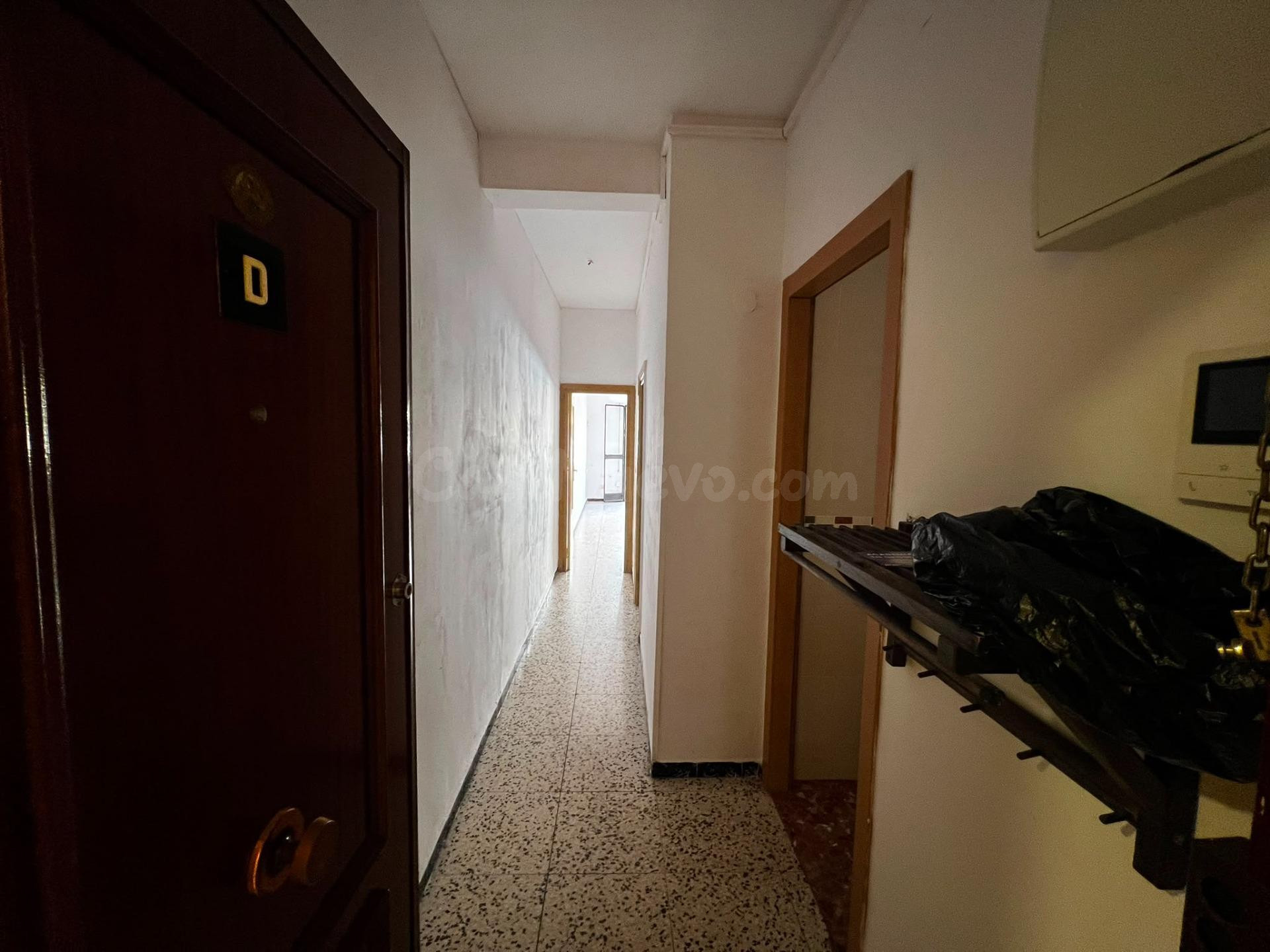 PISO EN AVENIDA RESOLANA CON TERRAZA Y ASCENSOR JUNTO A LA M - foto 2