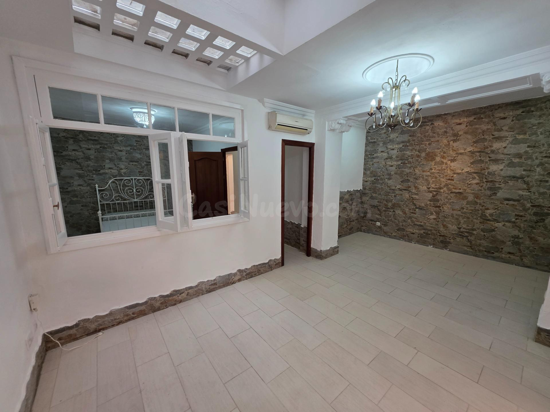EXCLUSIVA VIVIENDA REFORMADA JUNTO A PLAZA DEL DUQUE - foto 5