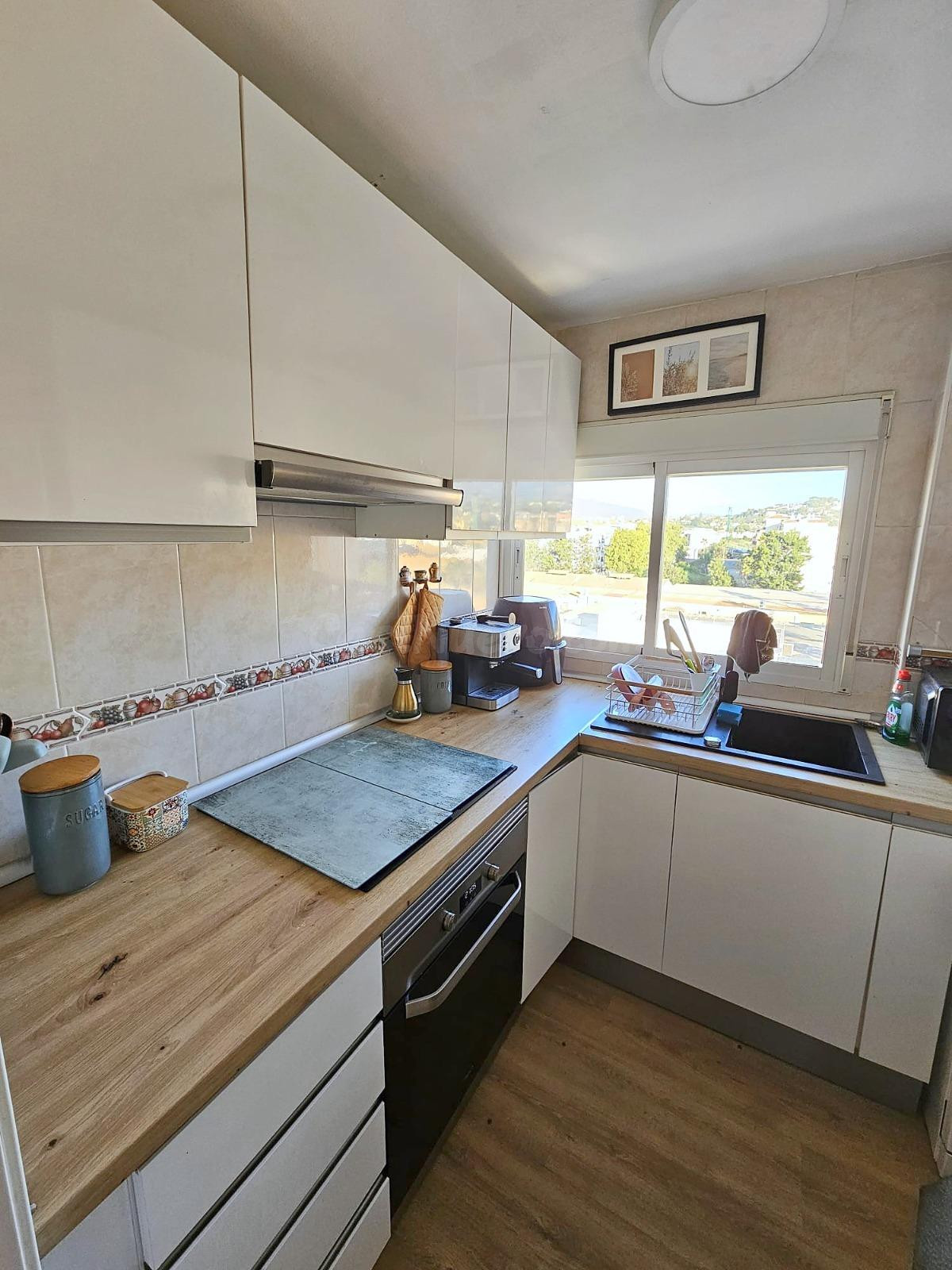PISO DE 2 DORMITORIOS CON TERRAZA Y PISCINA EN LAS LAGUNAS D - foto 4