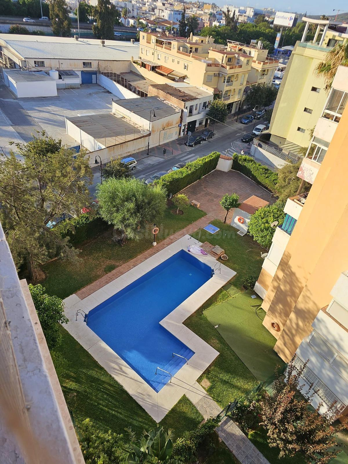 PISO DE 2 DORMITORIOS CON TERRAZA Y PISCINA EN LAS LAGUNAS D - foto 5