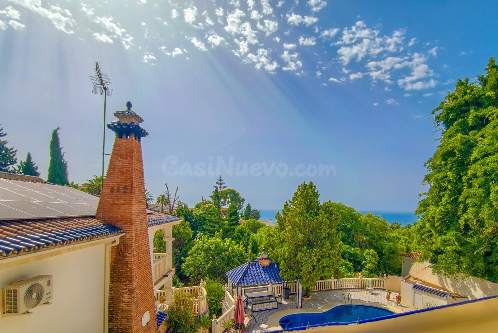 Exclusiva villa con vistas al mar, privacidad y amplios espa - foto 3