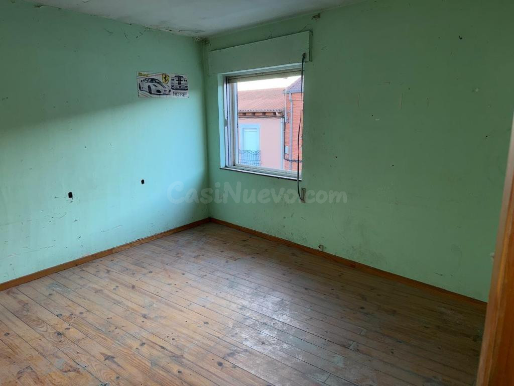 CASA PARA REFORMAR EN BUSTILLO DEL PARAMO - foto 2