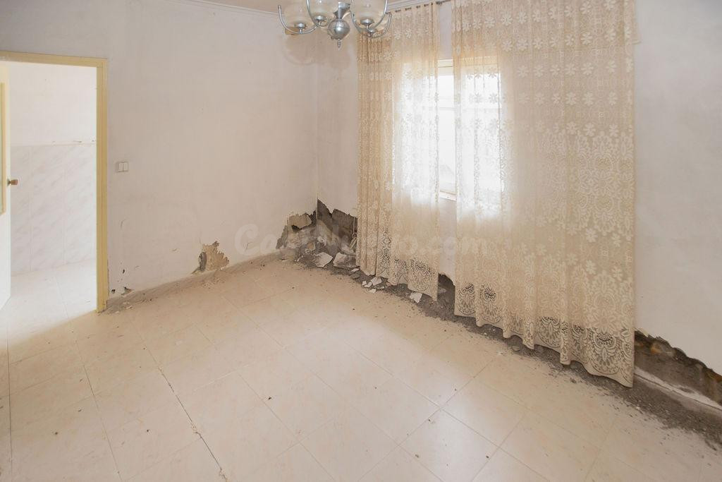 CASA PARA REFORMAR COMPLETAMENTE EN FABERO DEL BIERZO - foto 5