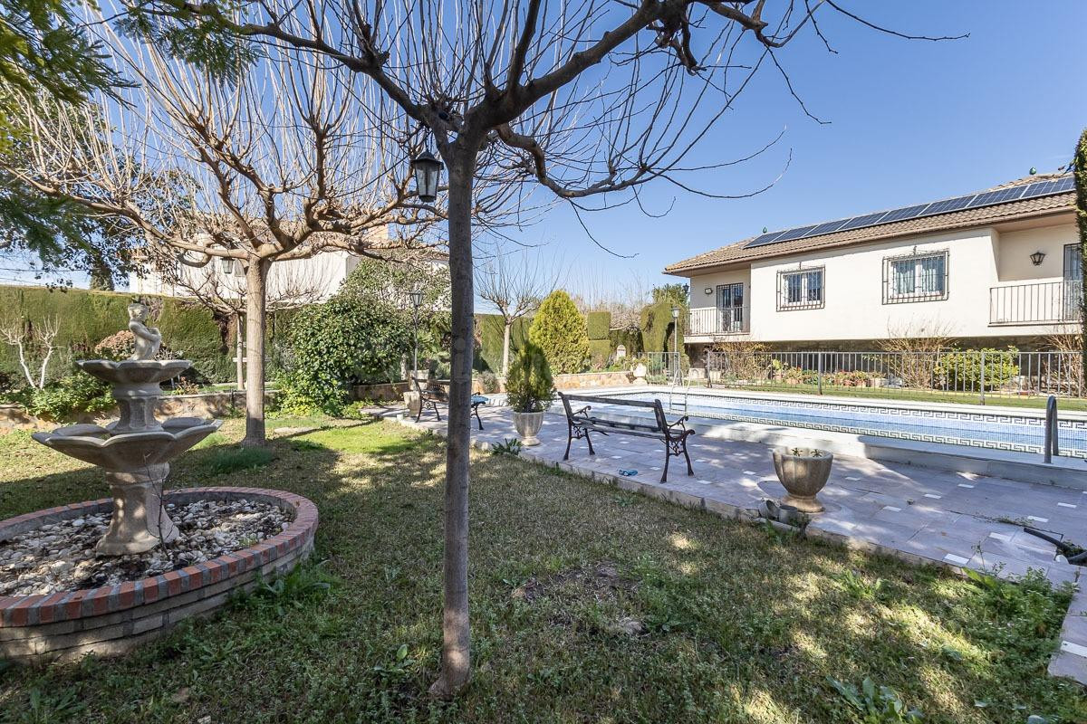 CHALET CON PARCELA URBANIZABLE - foto 2