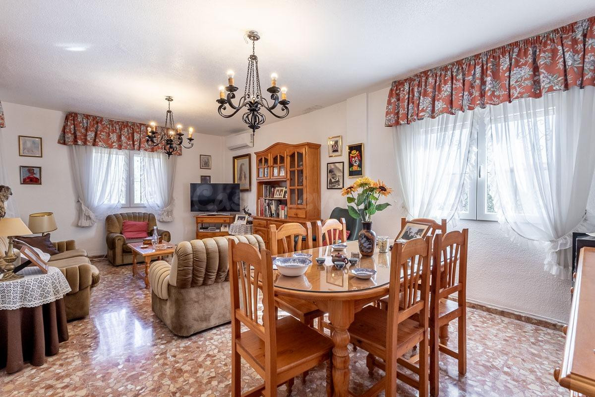 CHALET CON PARCELA URBANIZABLE - foto 4