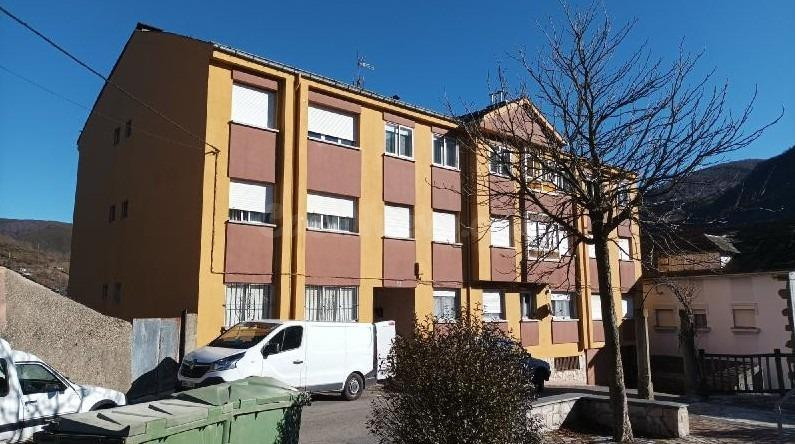 ESTUPENDO PISO EN VILLABLINO