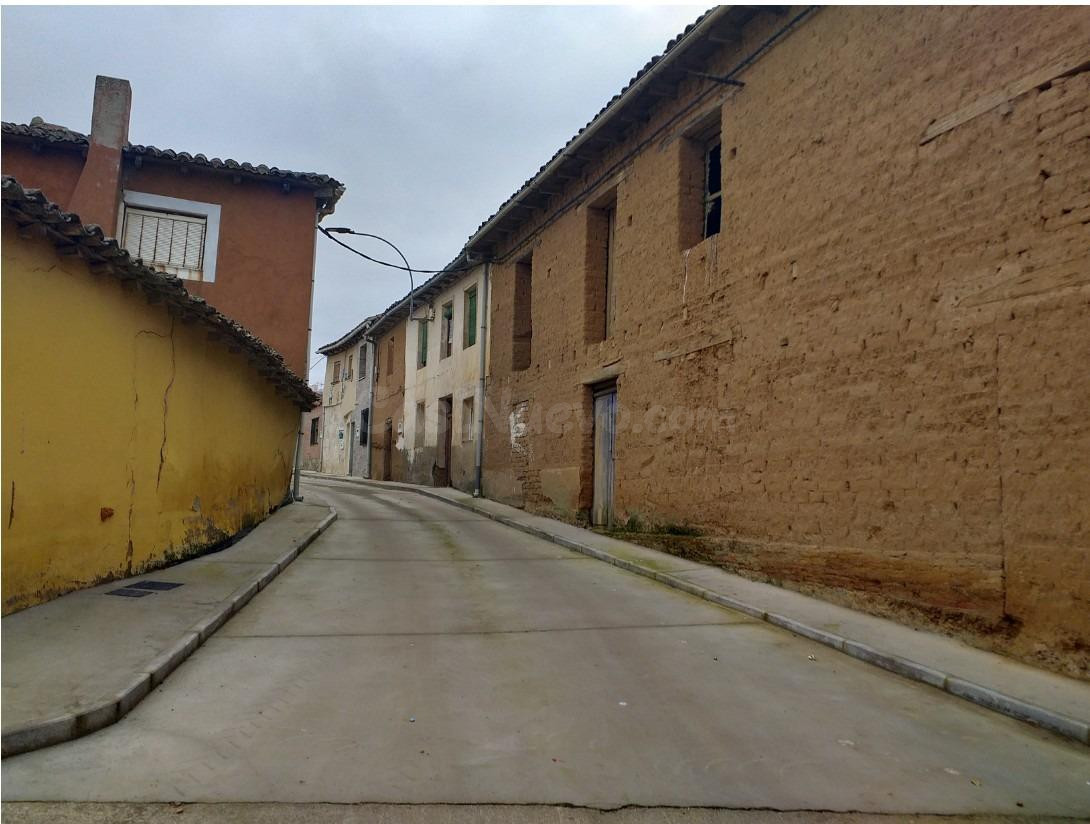 CASA PARA REFORMAR  EN GRAJAL DEL CAMPO - foto 3