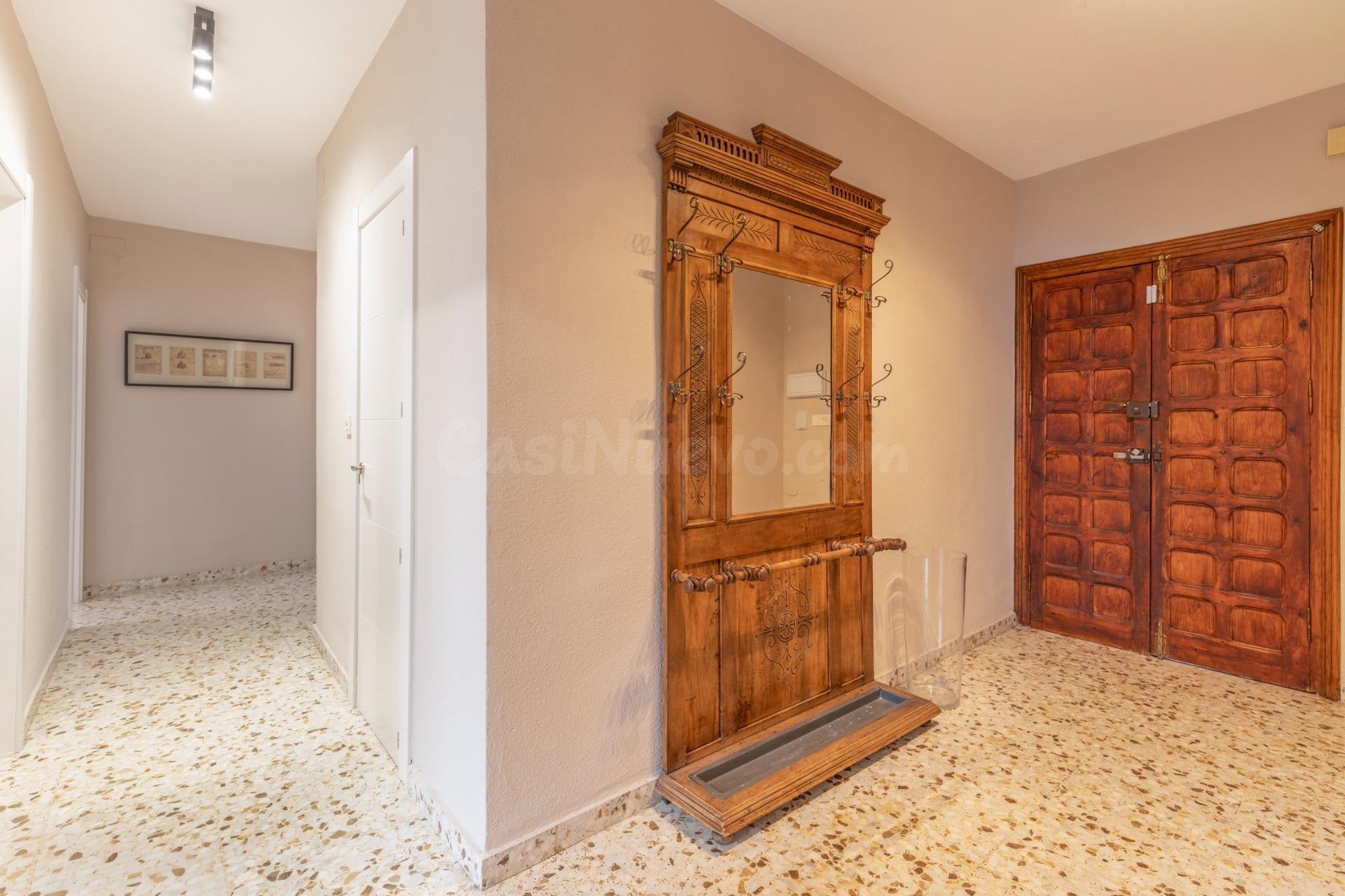 ESPECTACULAR CASA CON LICENCIA TURISTICA EN HUETOR SANTILLAN - foto 4