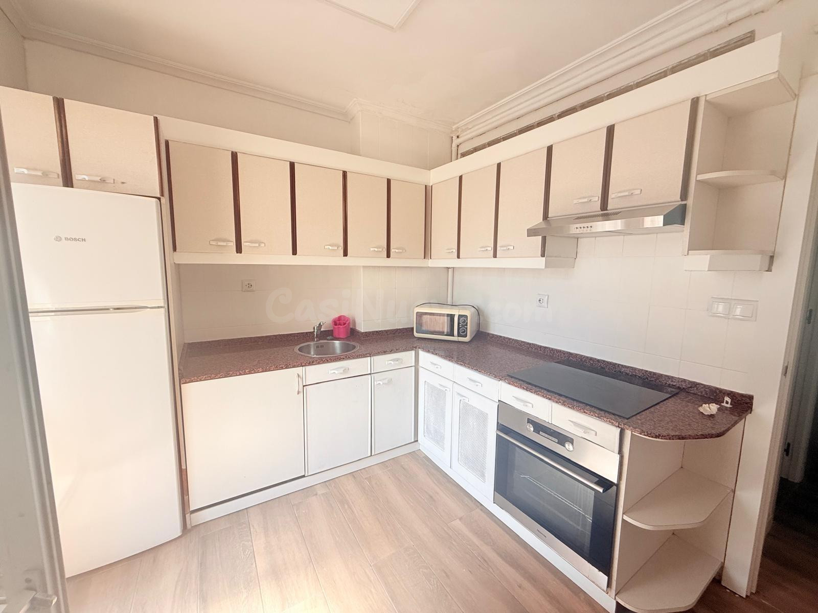 ALQUILER DE habitaciones PARA ESTUDIANTES 200€. CERCA DE LA 