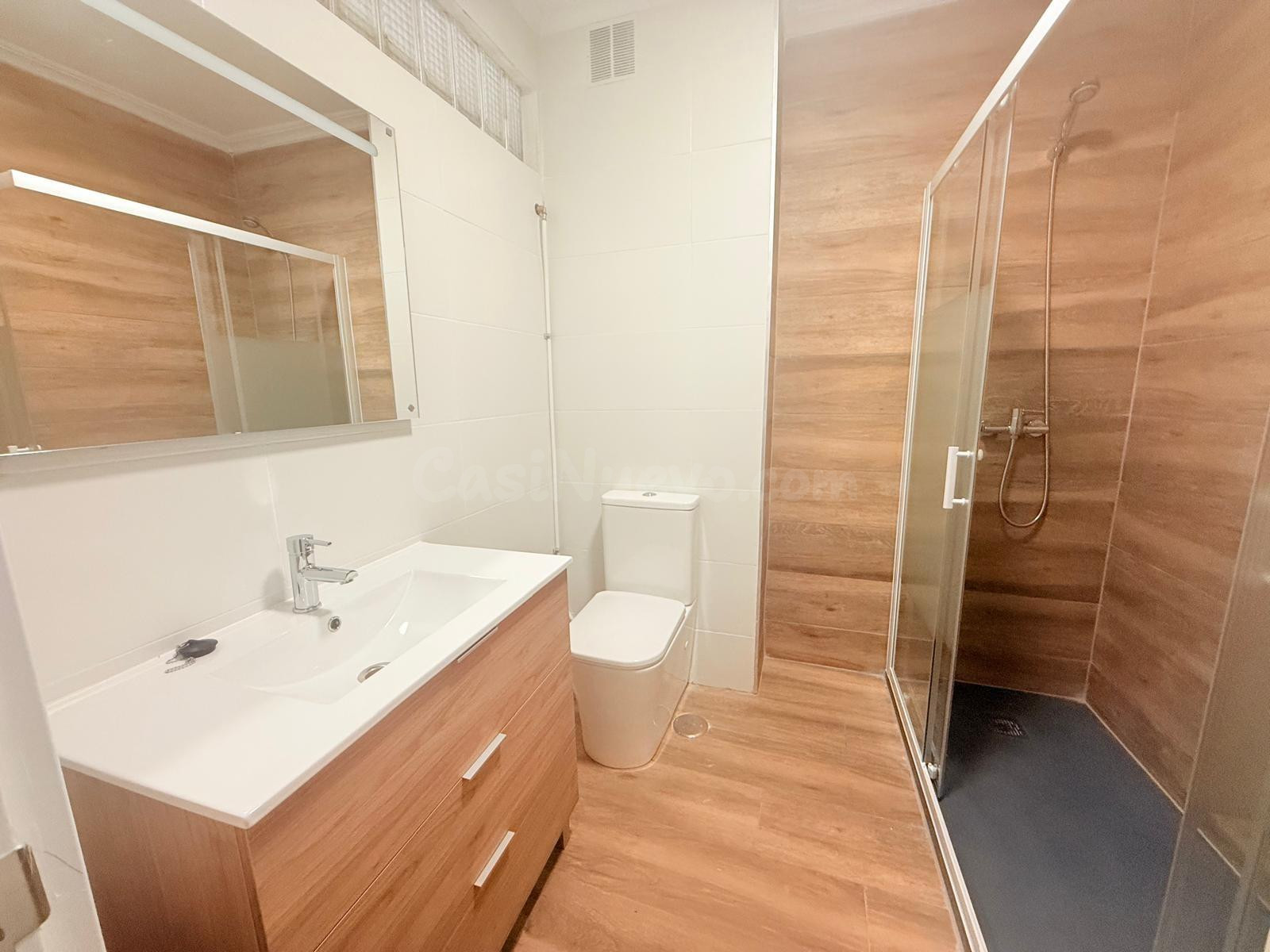 ALQUILER DE habitaciones PARA ESTUDIANTES 200€. CERCA DE LA  - foto 2