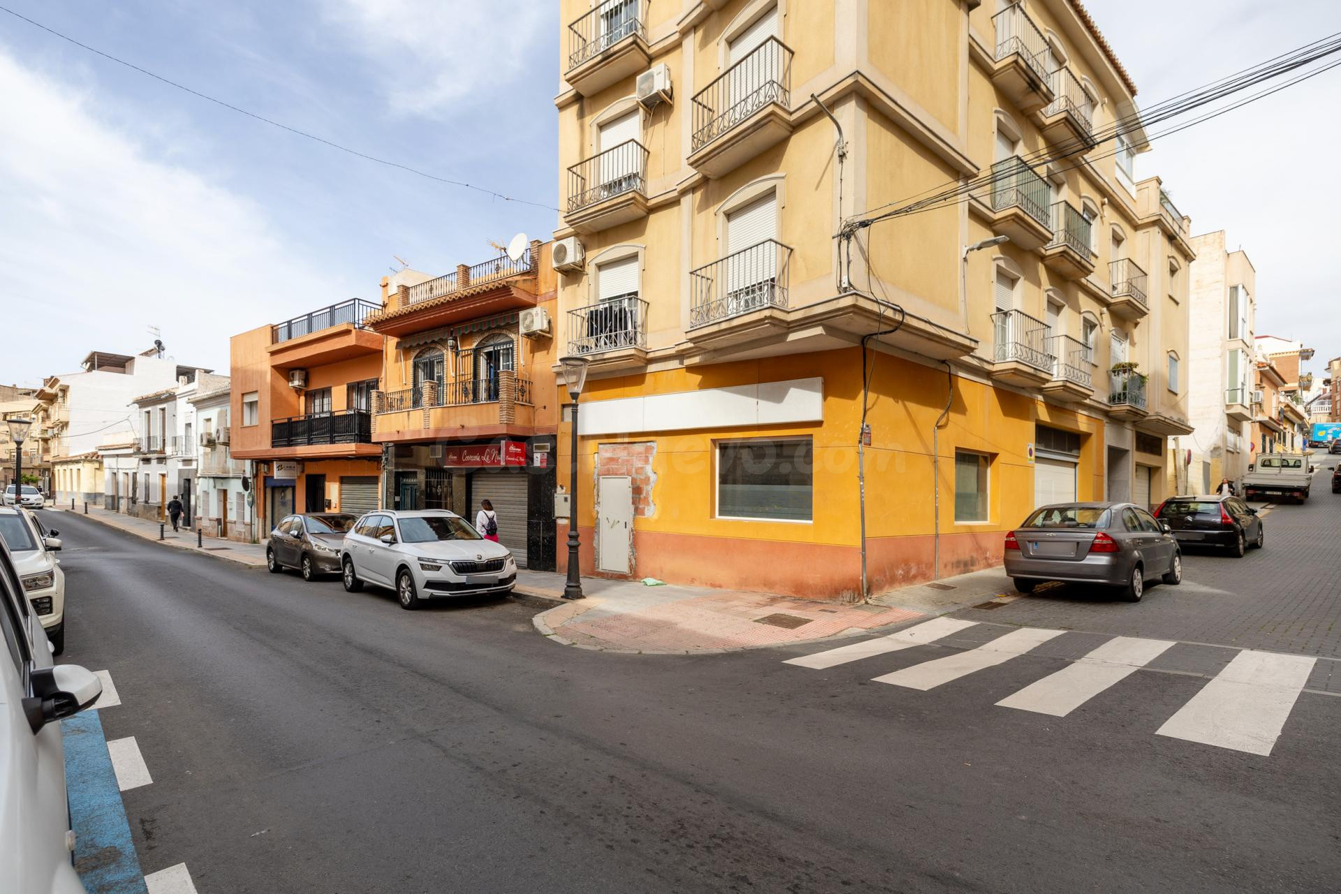 Edificio en el centro de Motril - foto 3