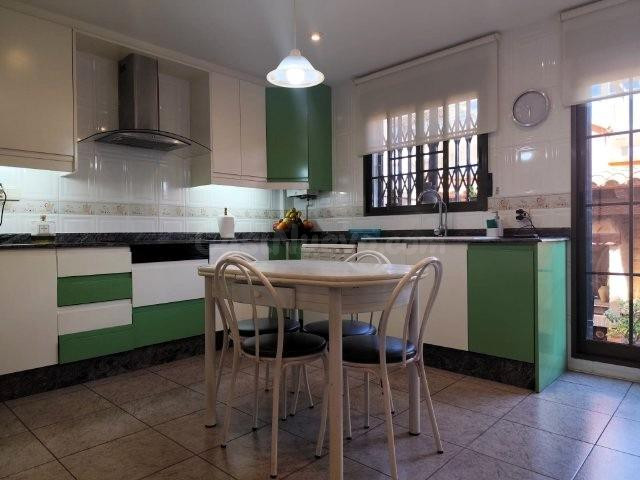 ADOSADO EN ALAQUÀS - foto 2