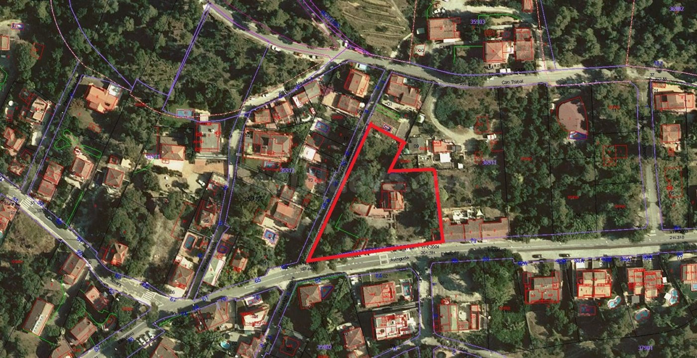 SE VENDE TERRENO URBANO EN SANT CUGAT DEL VALLÈS, ZONA LA FL