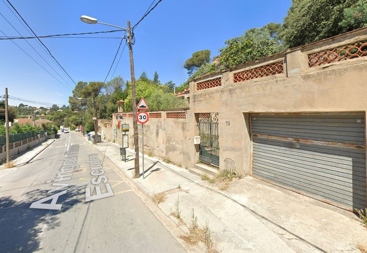 SE VENDE TERRENO URBANO EN SANT CUGAT DEL VALLÈS, ZONA LA FL - foto 2