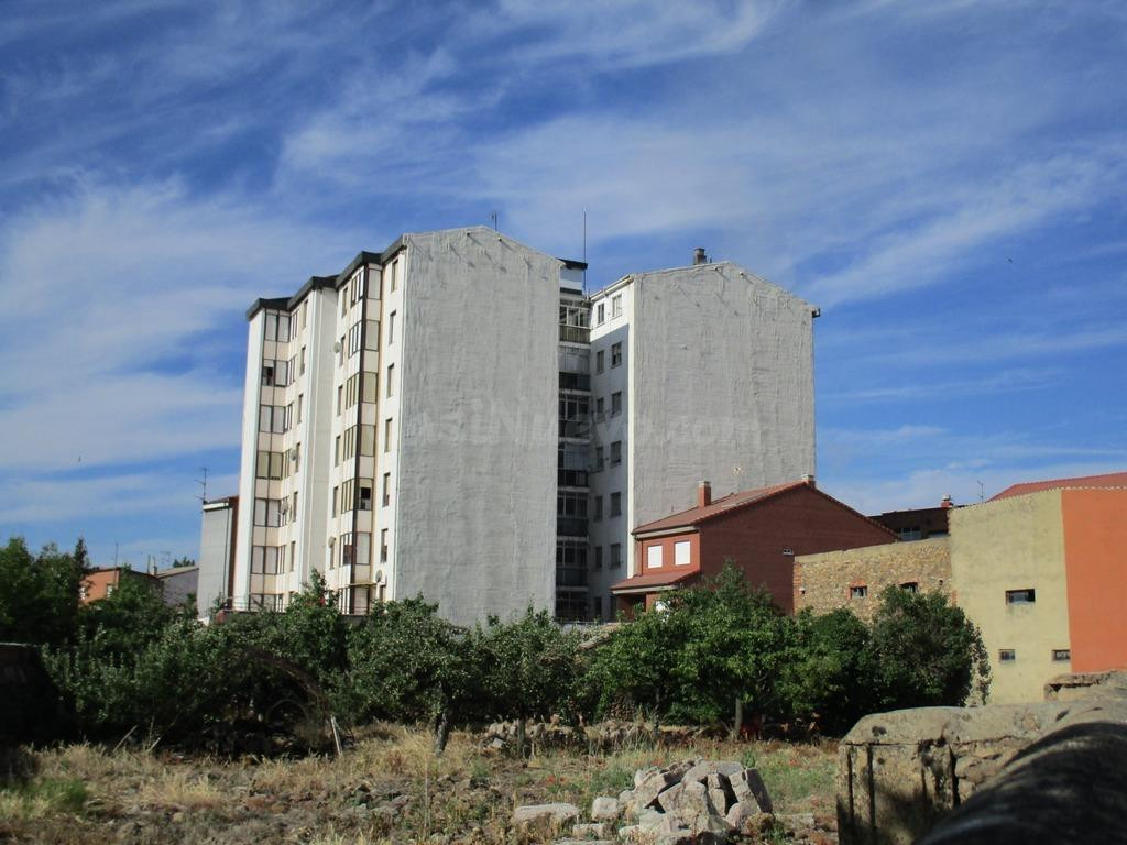 PISO PARA ENTRAR A VIVIR EN LA ROBLA