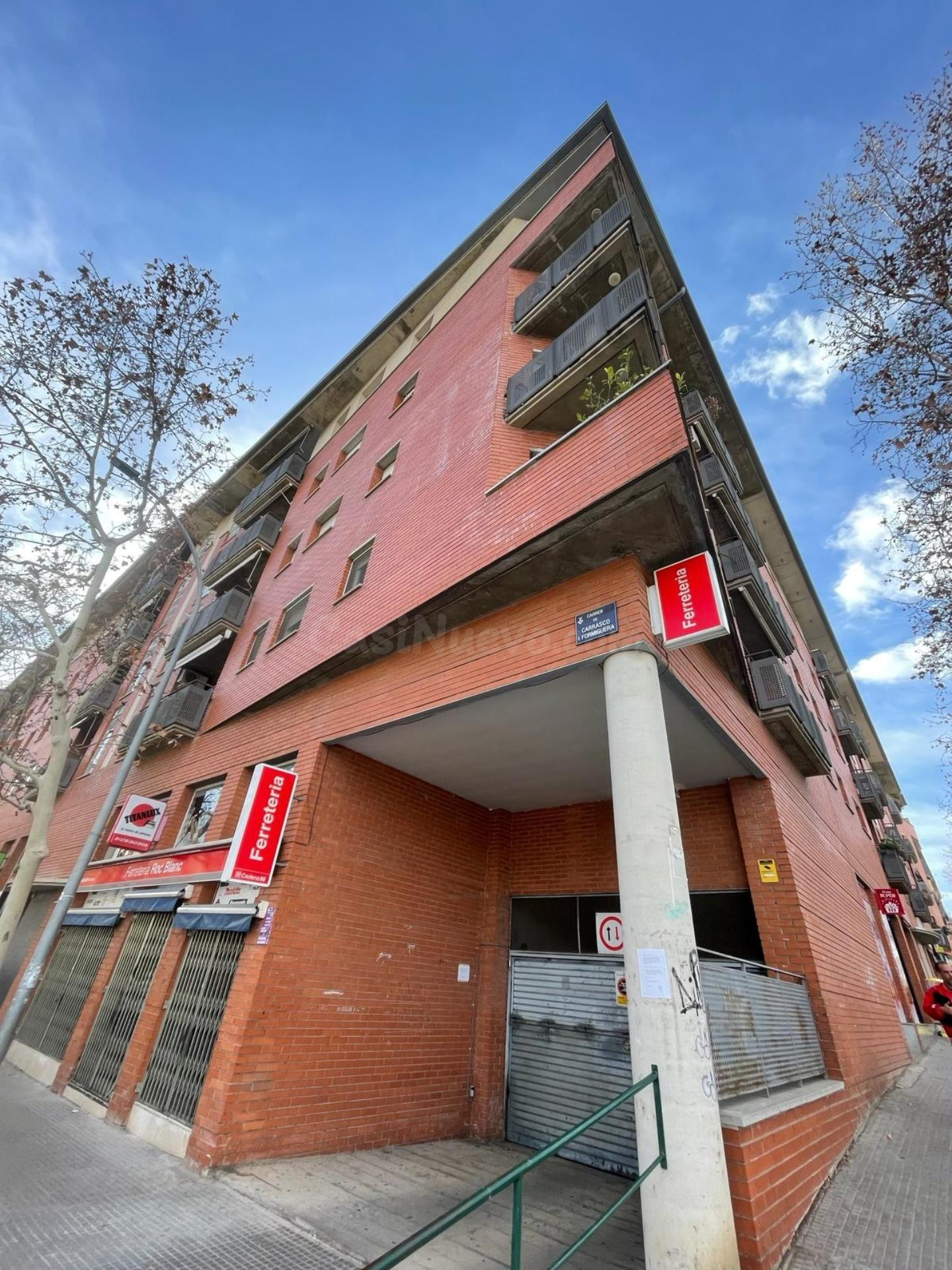 Inversión inmobiliaria en Terrassa: vivienda con plaza de ga - foto 2