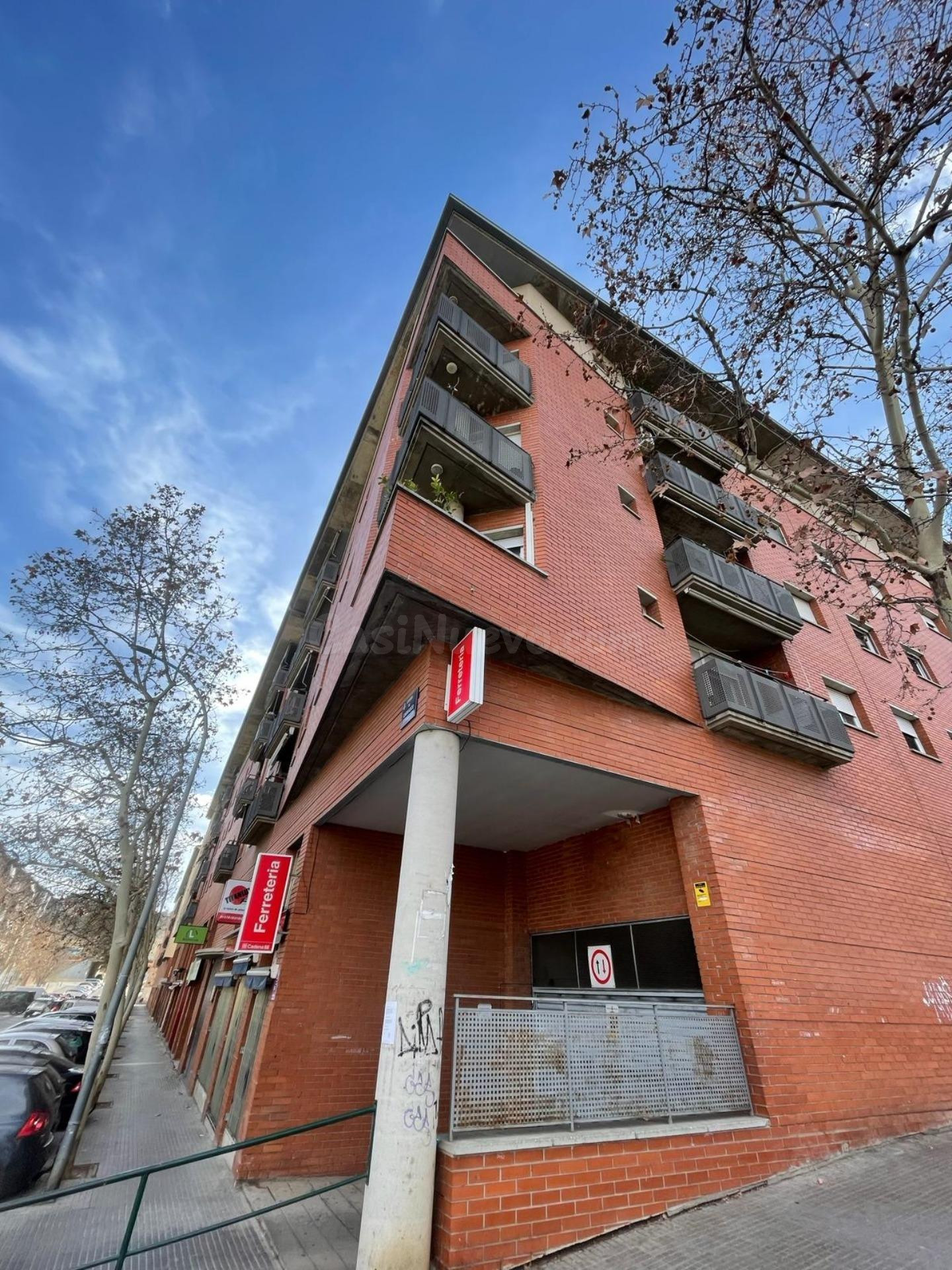 Inversión inmobiliaria en Terrassa: vivienda con plaza de ga - foto 4