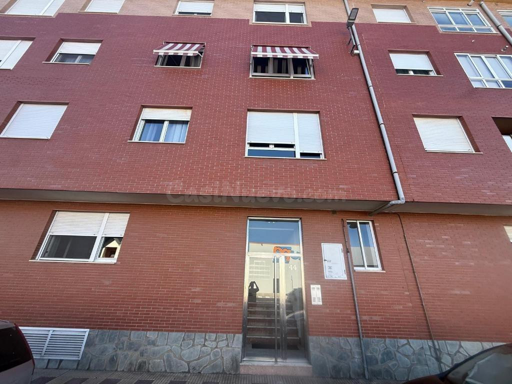APARTAMENTO PARA REFORMAR EN VILLAOBISPO DE LAS REGUEREAS