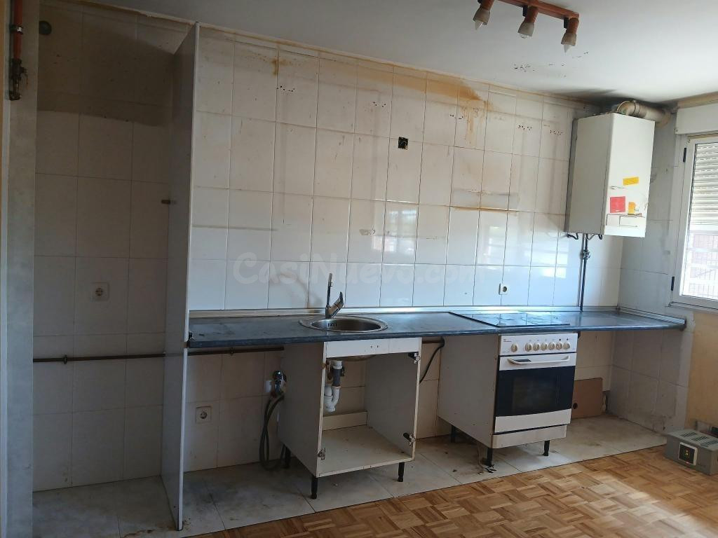 APARTAMENTO PARA REFORMAR EN VILLAOBISPO DE LAS REGUEREAS - foto 5