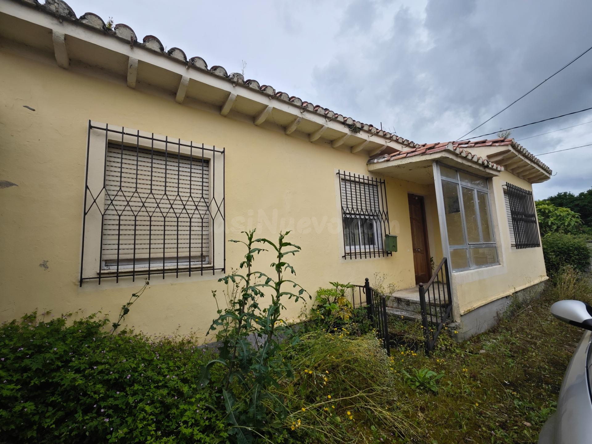 Casa independiente en Ganzo (Torrelavega) con gran potencial - foto 3