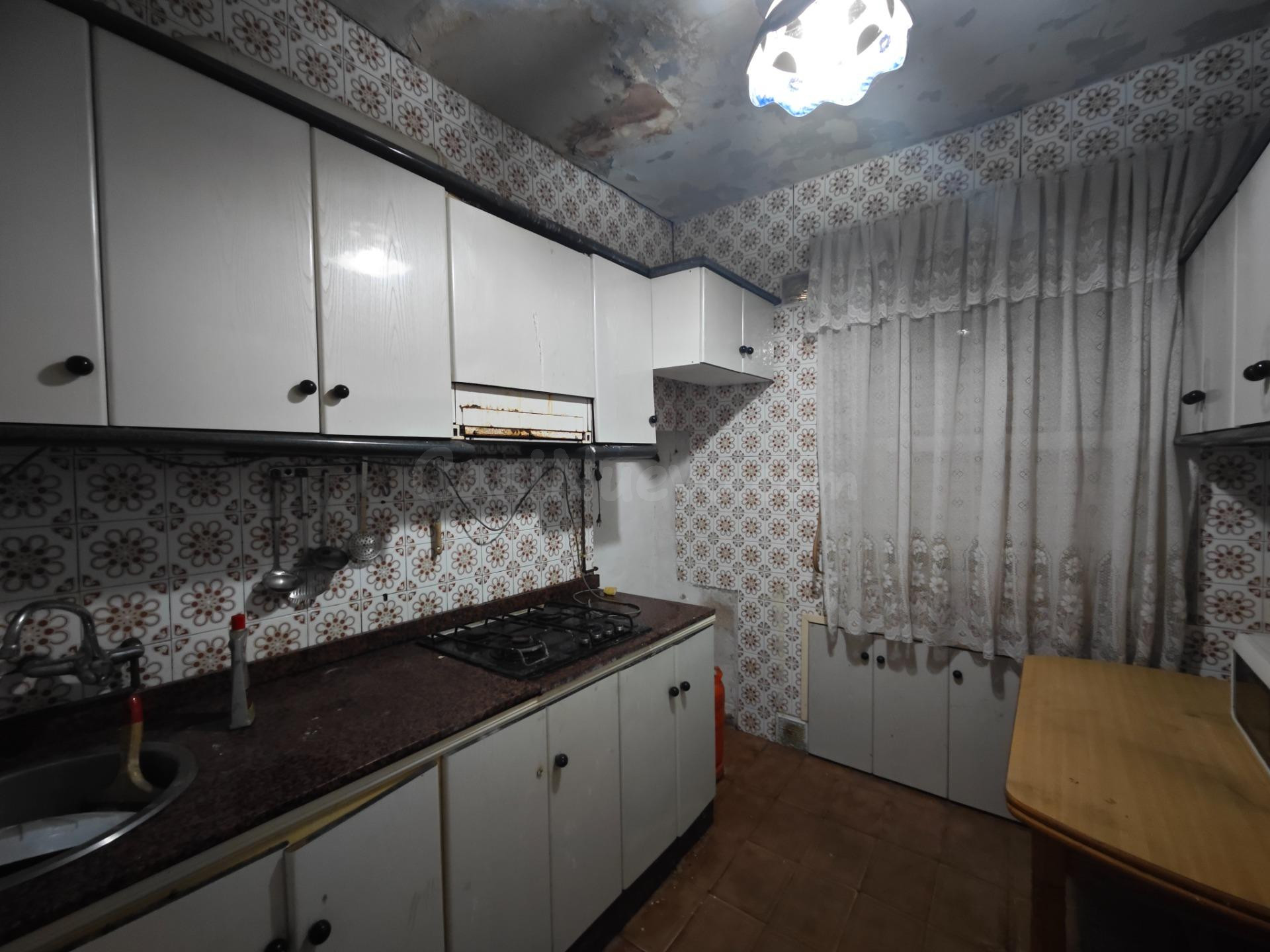 Casa independiente en Ganzo (Torrelavega) con gran potencial - foto 4