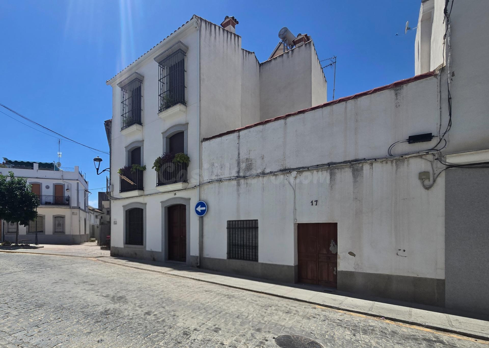 VIVIENDA PARA REFORMAR EN EL CENTRO - foto 2