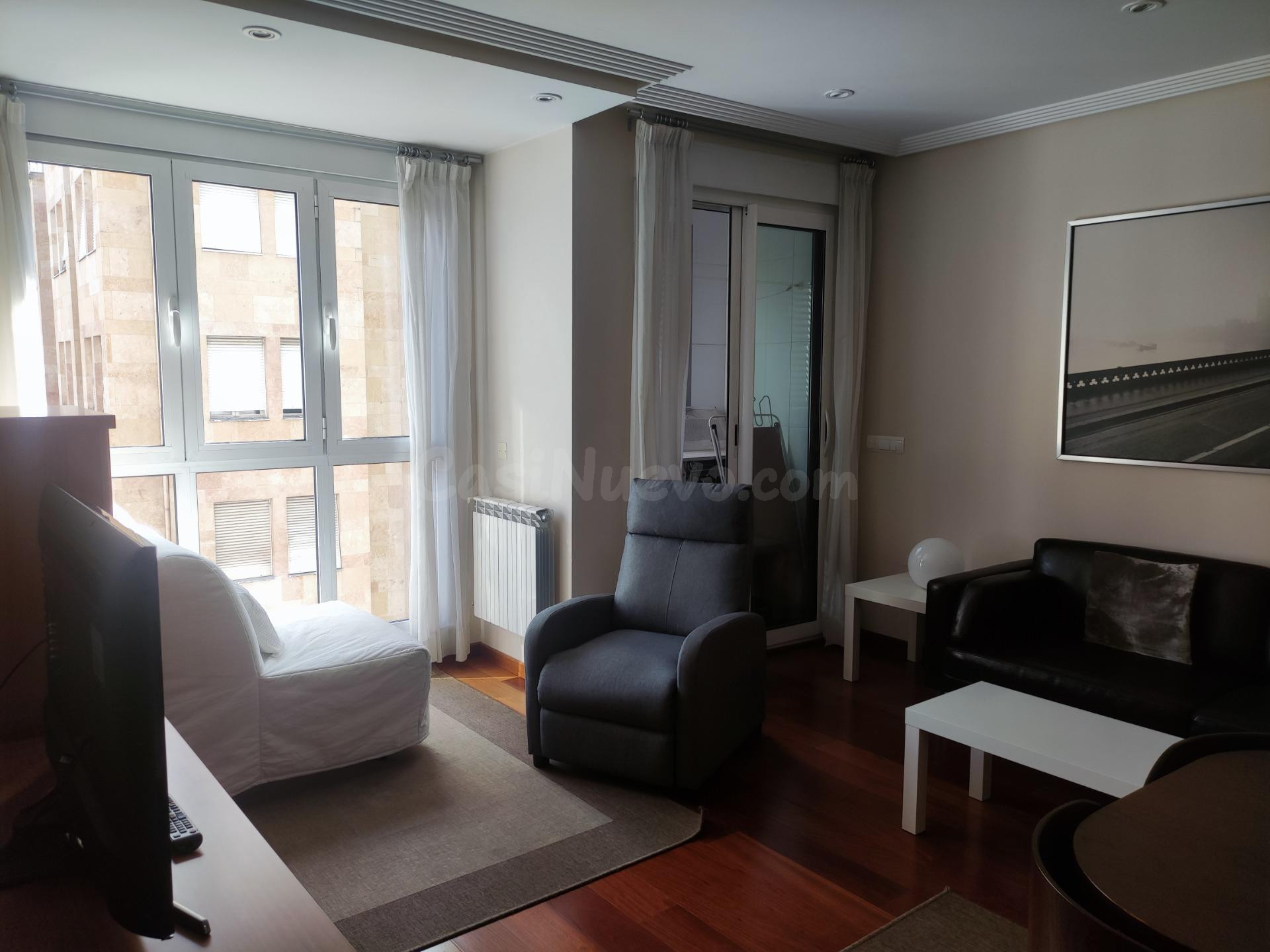 PRECIOSO APARTAMENTO EN EL CENTRO DE LA CIUDAD CON PLAZA DE GARAJE disponible a partir de diciembre