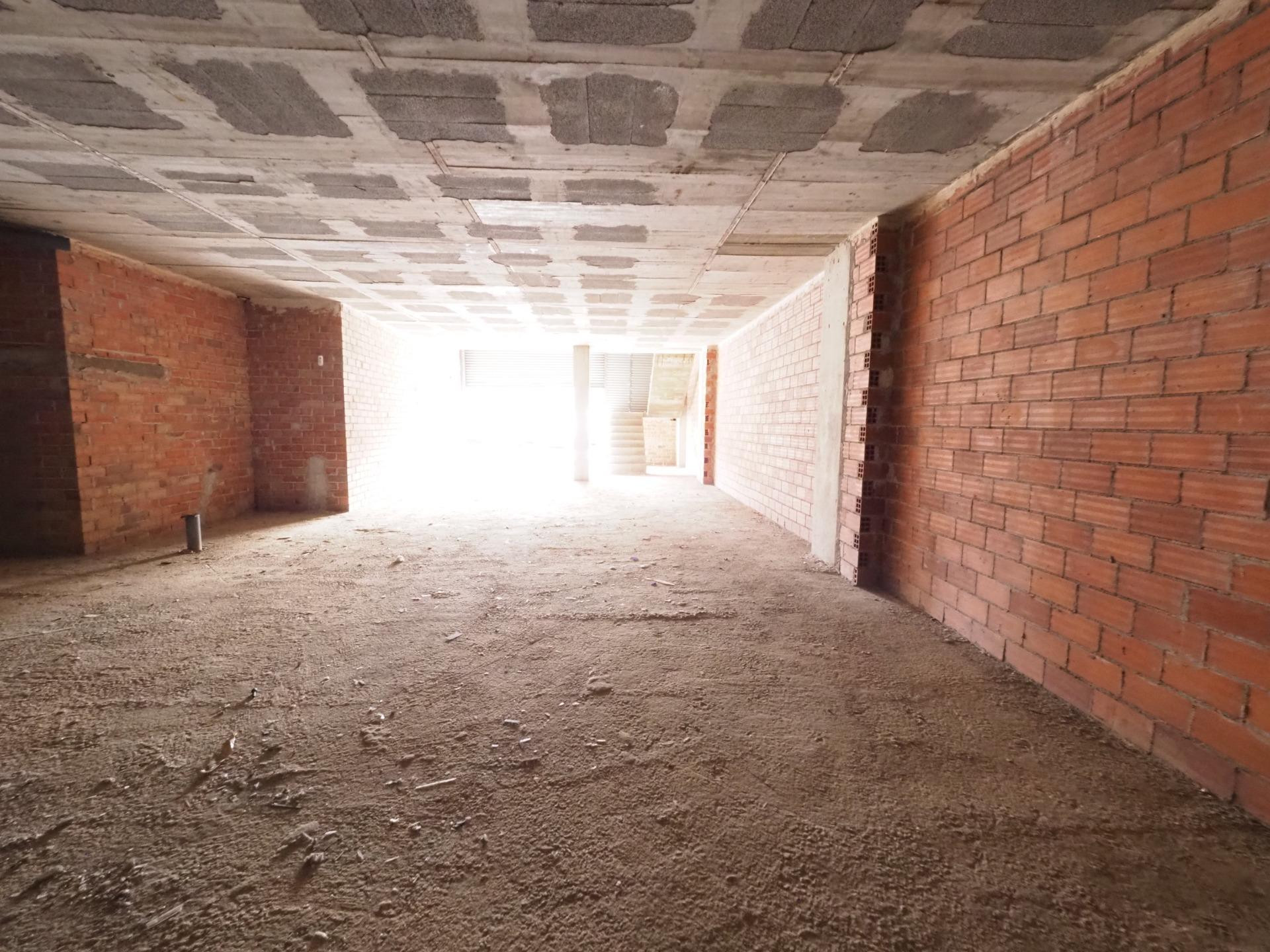 SE VENDE LOCAL COMERCIAL EN TERRASSA, ZONA ESPORTIVA - foto 4