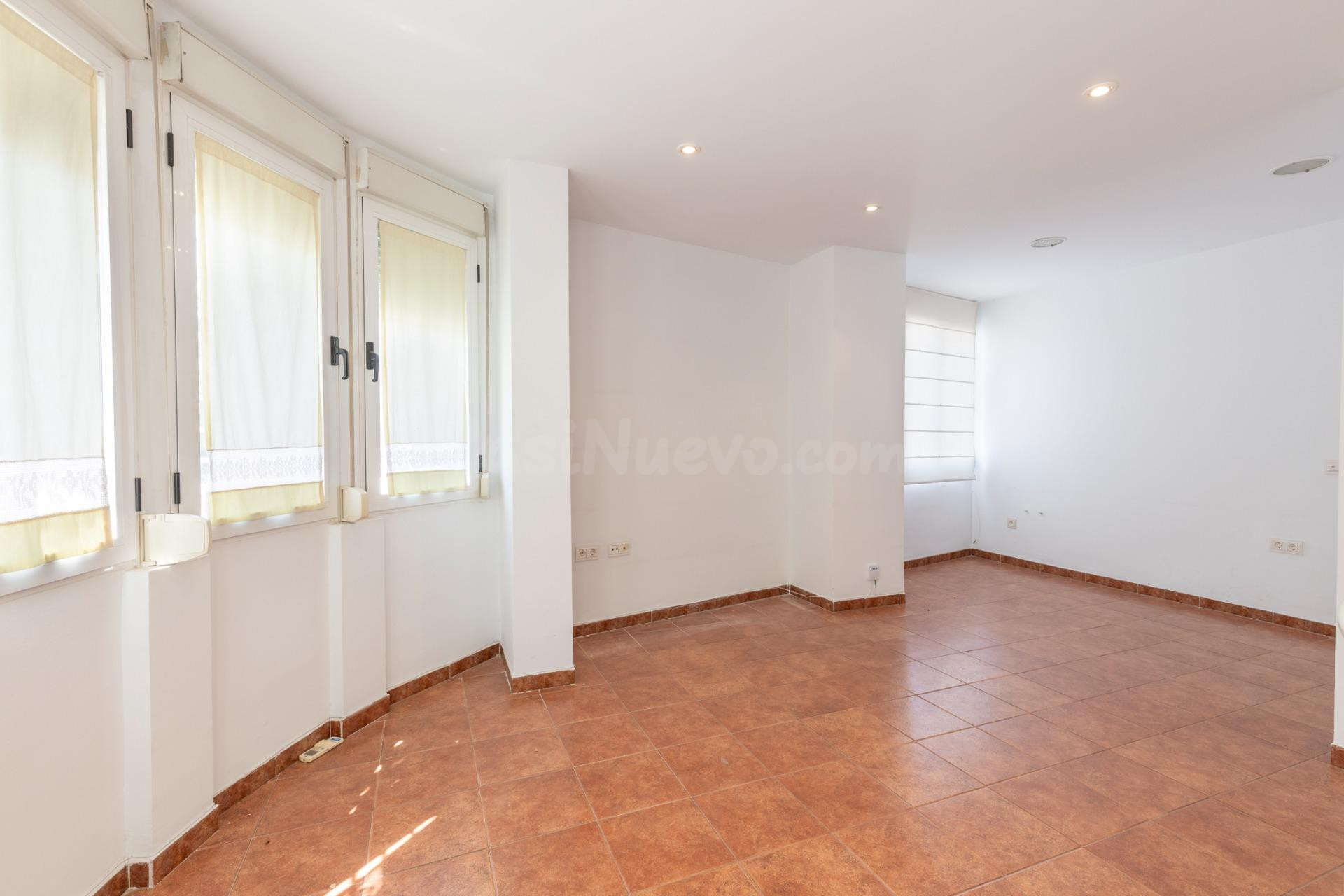 FANTÁSTICO TRÍPLEX EN CÁJAR: UNA VIVIENDA LLEVA DE AMPLITUD  - foto 3