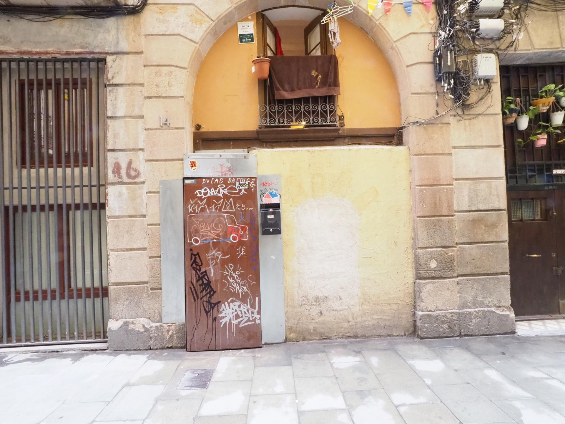 SE VENDE PISO BARCELONA, ZONA EN EL RAVAL - foto 3