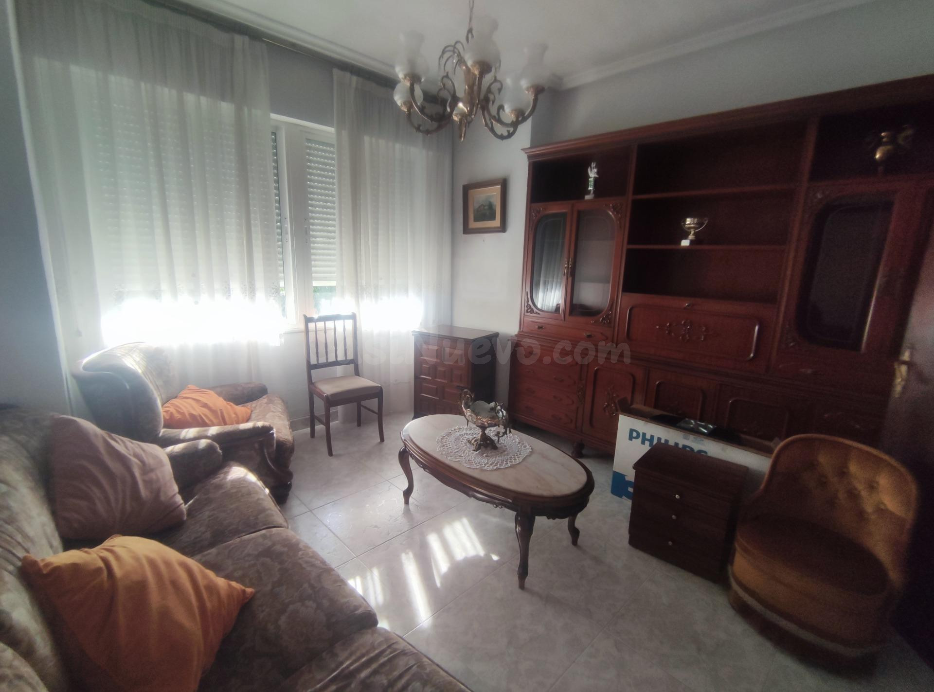 Amplia Casa con Terreno en Ponferrada por €159.000 - foto 3