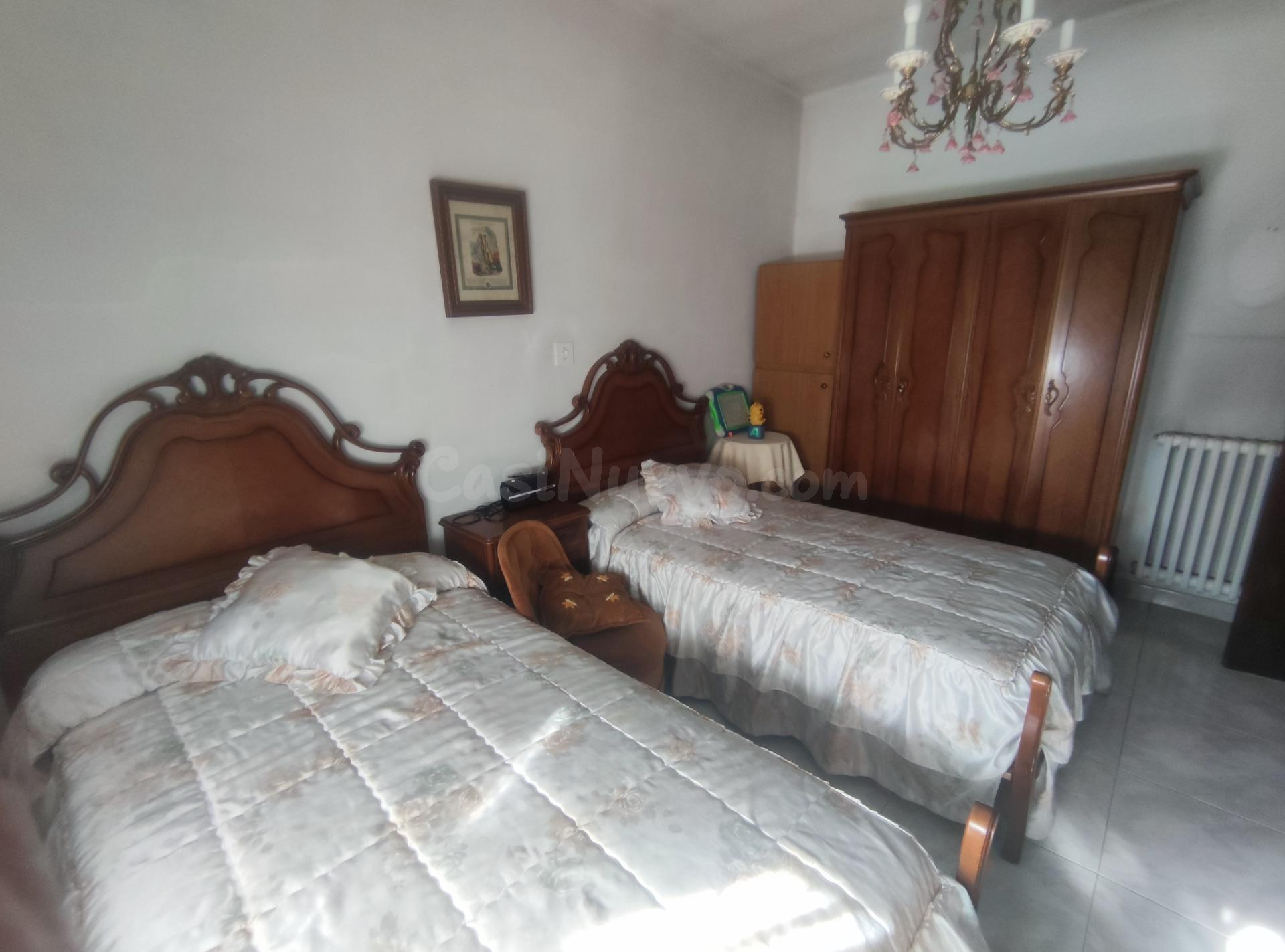 Amplia Casa con Terreno en Ponferrada por €159.000 - foto 5