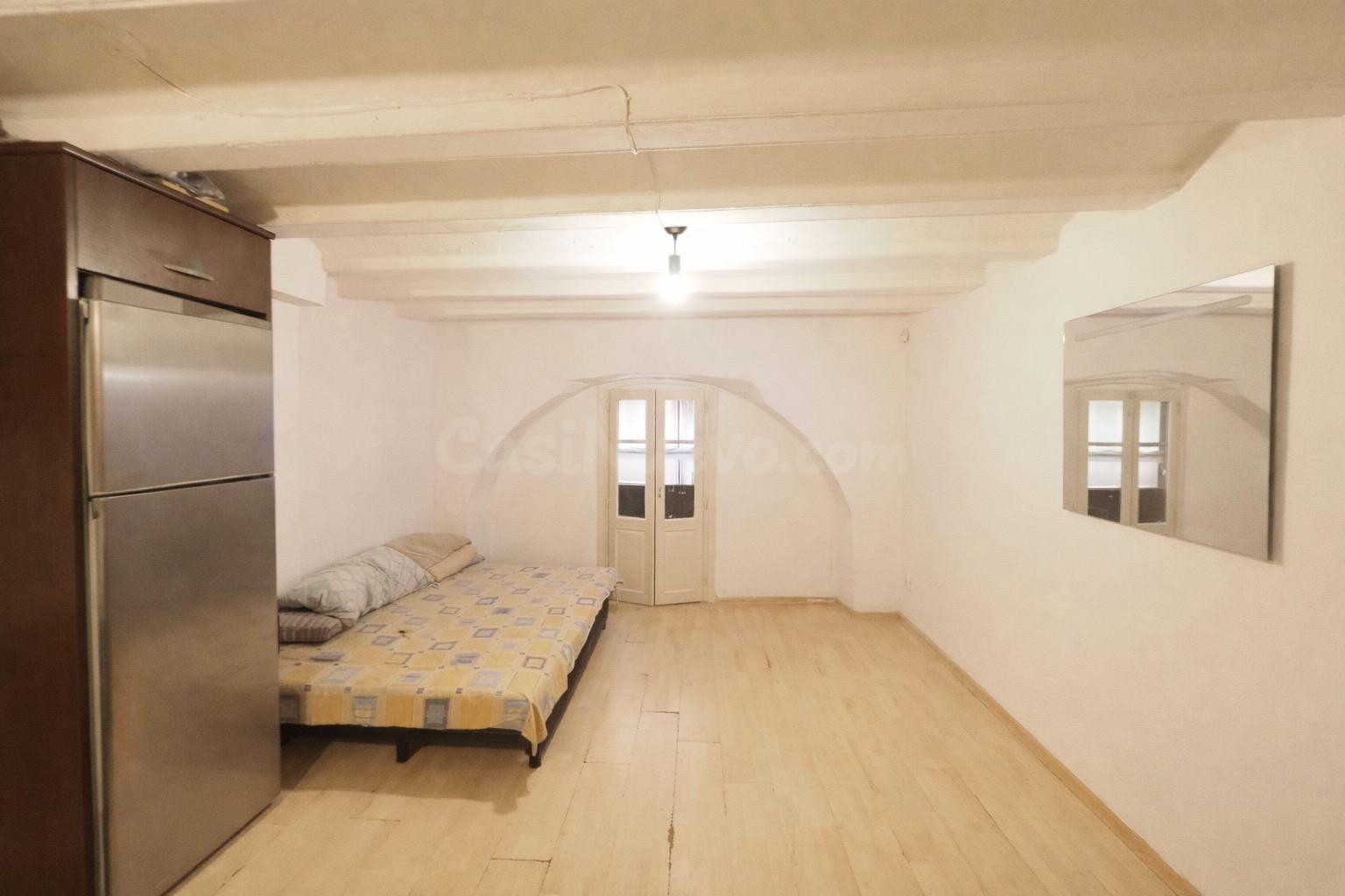 SE VENDE PISO EN BARCELONA, ZONA EL RAVAL - foto 3