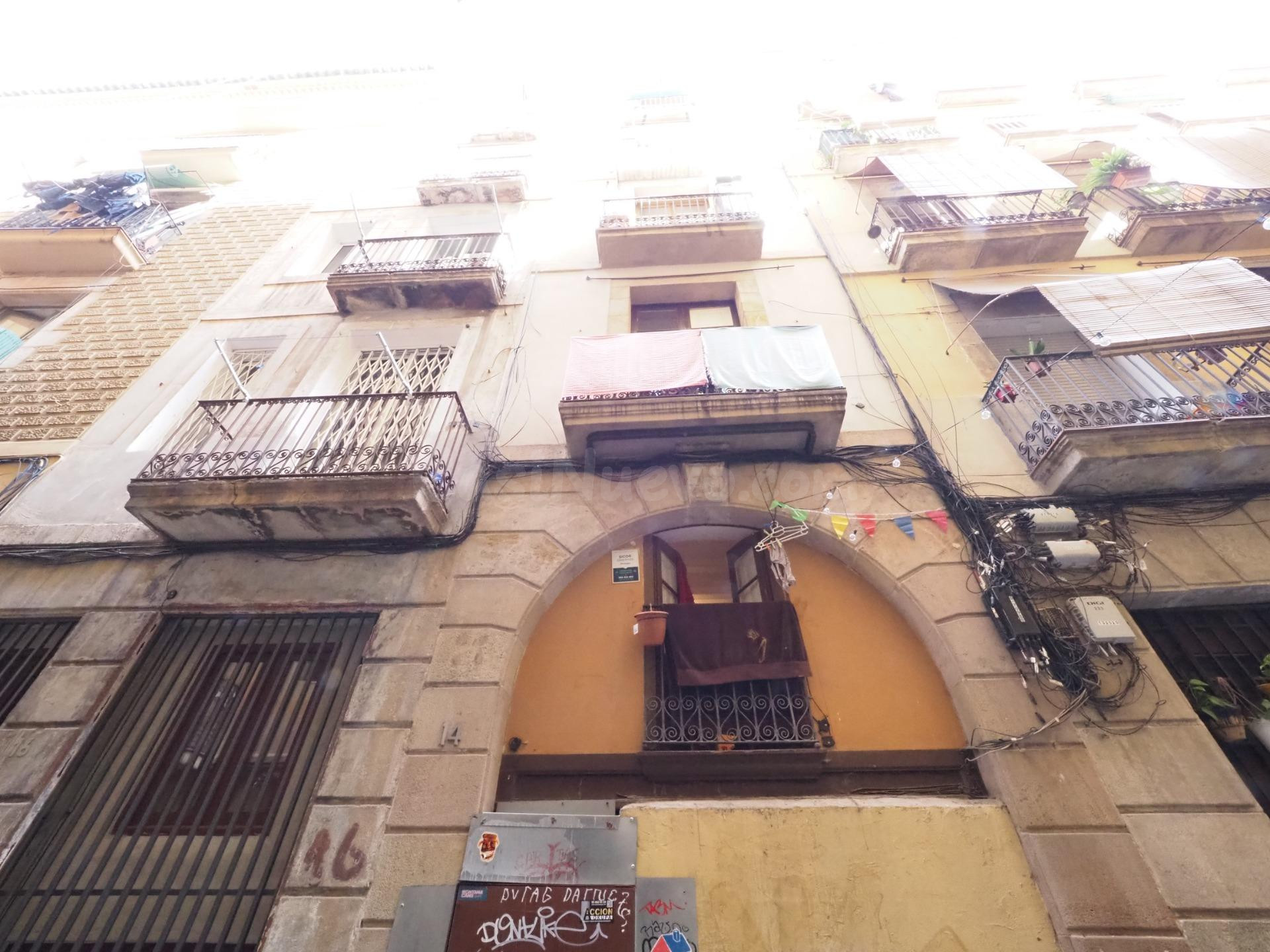 SE VENDE PISO EN BARCELONA, ZONA EL RAVAL - foto 5