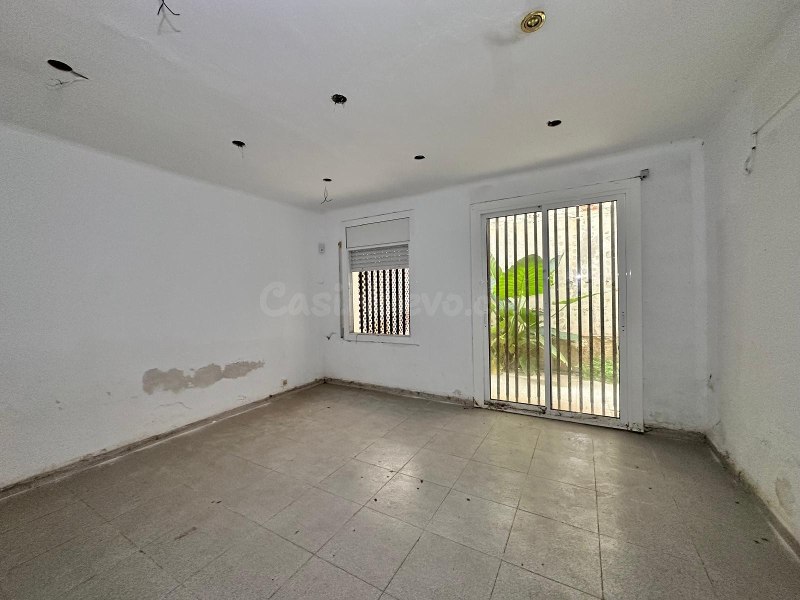 SE VENDE PISO EN CAMBRILS, ZONA PORT - foto 2