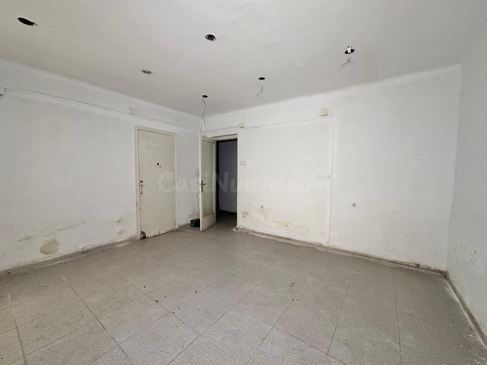 SE VENDE PISO EN CAMBRILS, ZONA PORT - foto 3