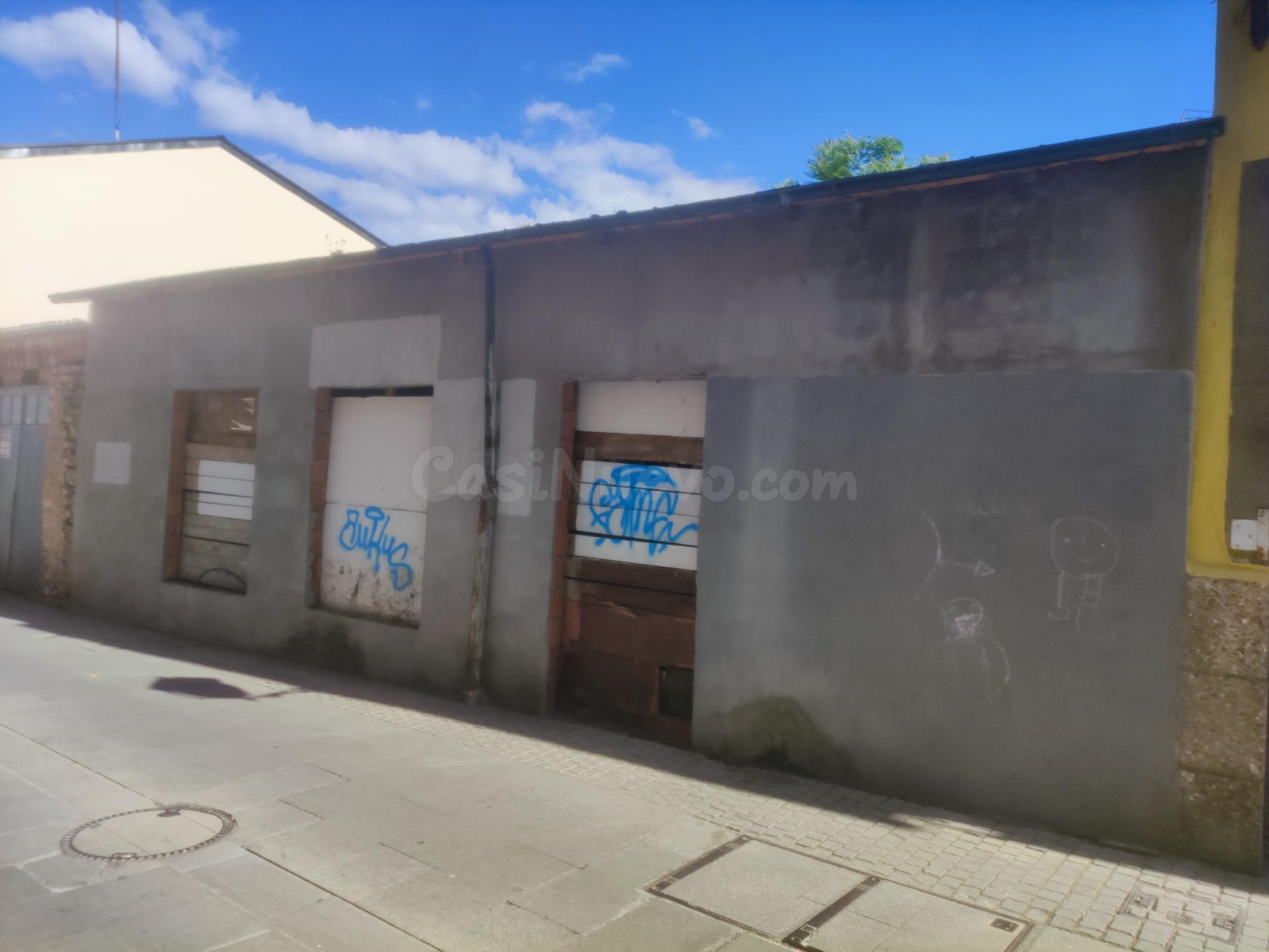 Oportunidad Única en Ponferrada: Inmueble Singular a Precio  - foto 5
