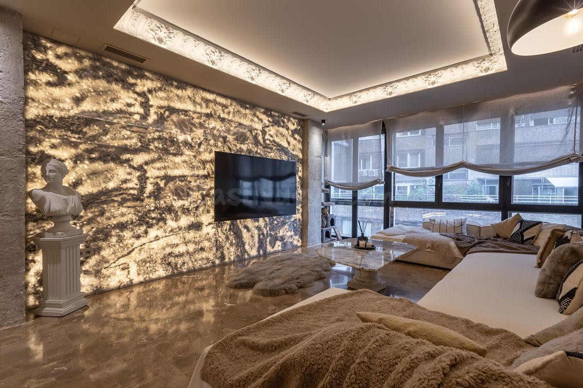 ELEGANTE PISO EN EL EDIFICIO LA PIRÁMIDE, EN PLENO CORAZÓN D - foto 2