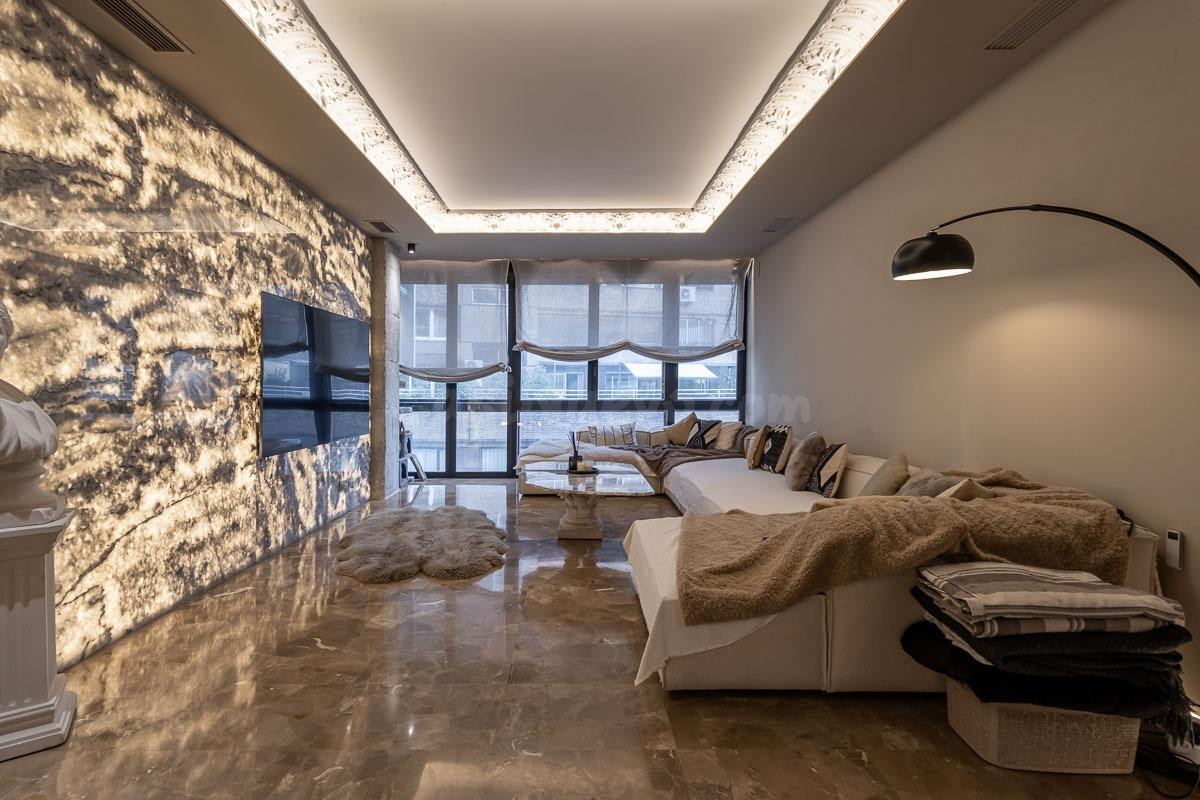 ELEGANTE PISO EN EL EDIFICIO LA PIRÁMIDE, EN PLENO CORAZÓN D - foto 3