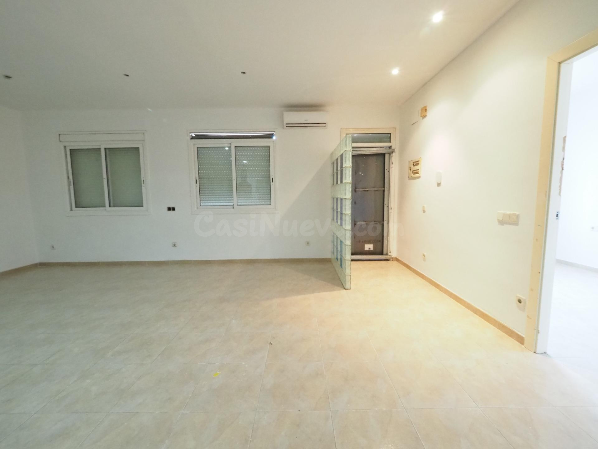 SE VENDE PISO EN PINEDA DE MAR, ZONA POBLENOU - foto 4