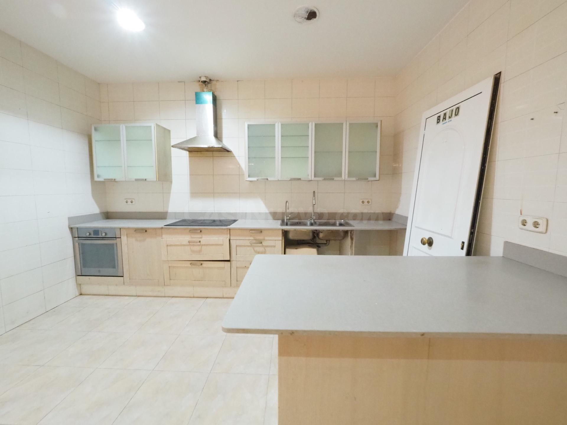 SE VENDE PISO EN PINEDA DE MAR, ZONA POBLENOU - foto 5